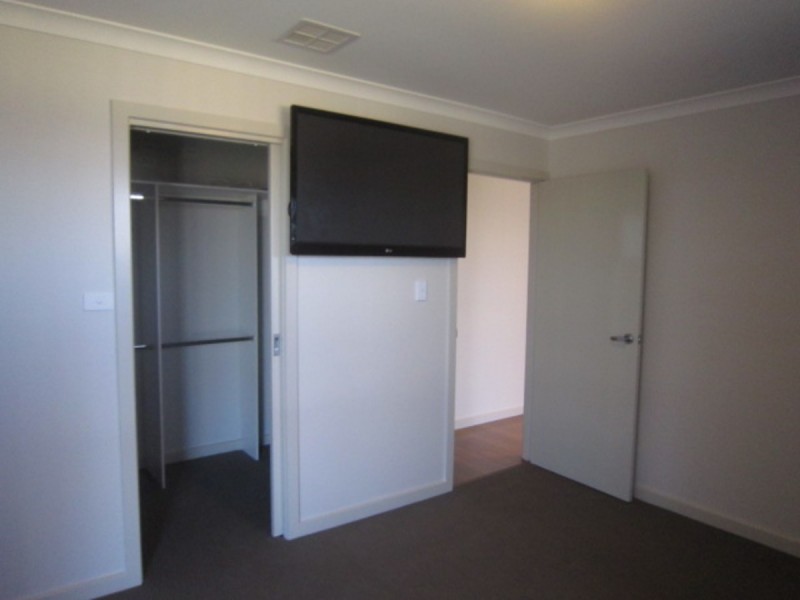 27 Scholtens Street, Casey ACT 2913