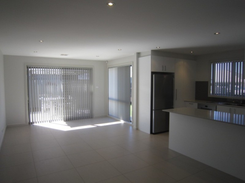 27 Scholtens Street, Casey ACT 2913