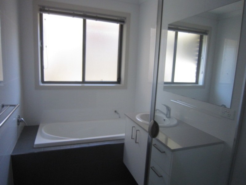 27 Scholtens Street, Casey ACT 2913