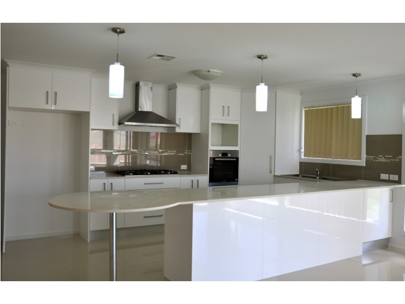 12 Nina Murdoch Crescent, Franklin ACT 2913