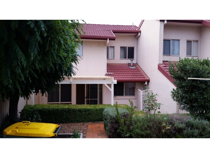 6 Noble Close, Ngunnawal ACT 2913
