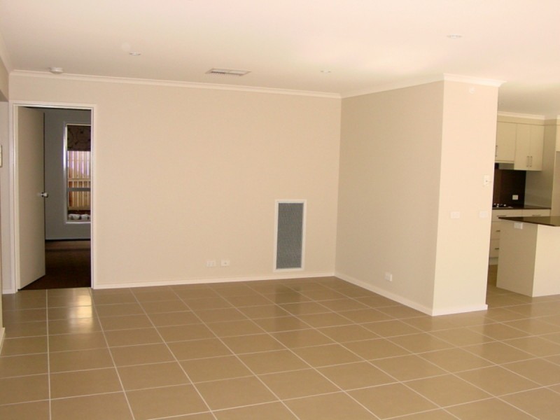 41 Jean MacNamara Street, Macgregor ACT 2615