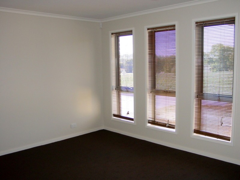 41 Jean MacNamara Street, Macgregor ACT 2615