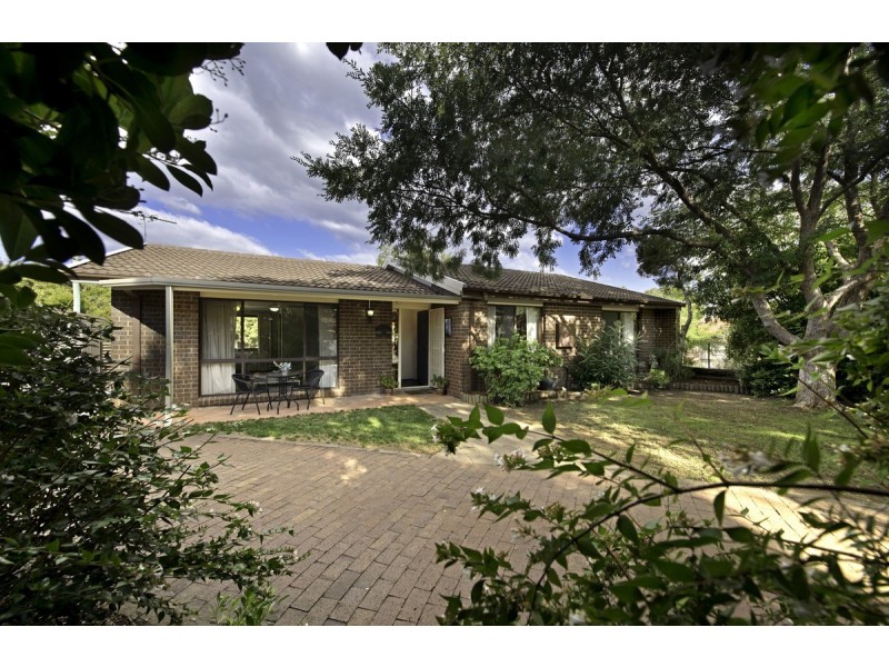 16 Hamlet Place, Florey ACT 2615