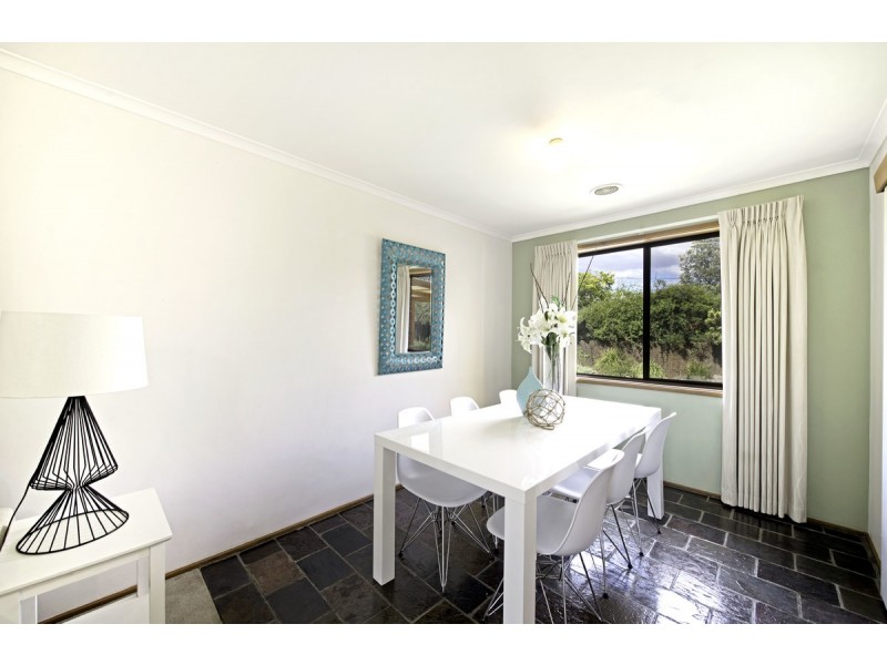 16 Hamlet Place, Florey ACT 2615