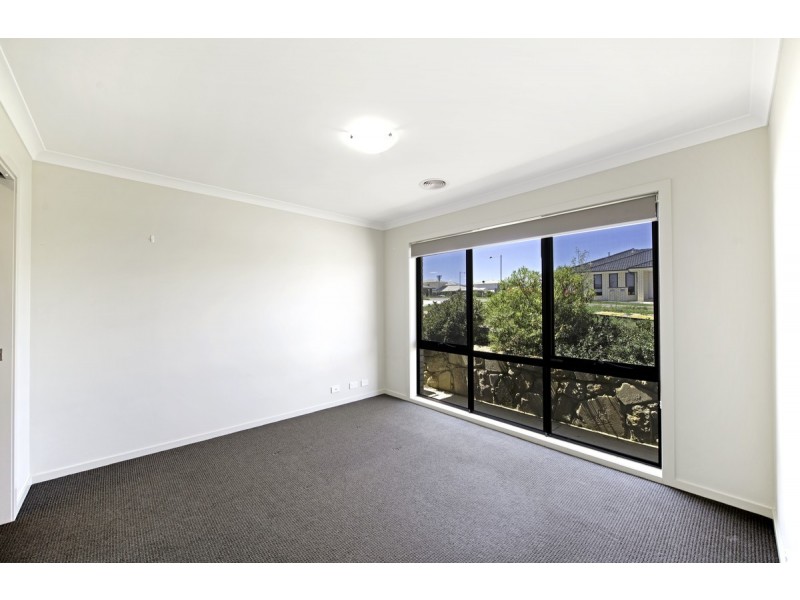 32 Murrjinelle Circuit, Bonner ACT 2914