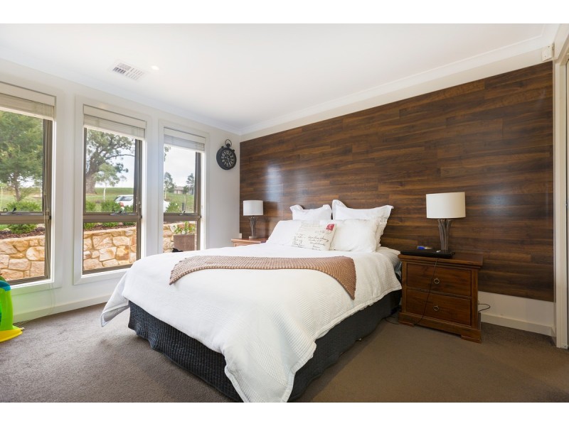 47 Pearl Gibbs Circuit, Bonner ACT 2914