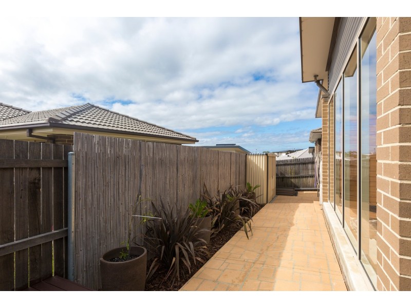 47 Pearl Gibbs Circuit, Bonner ACT 2914