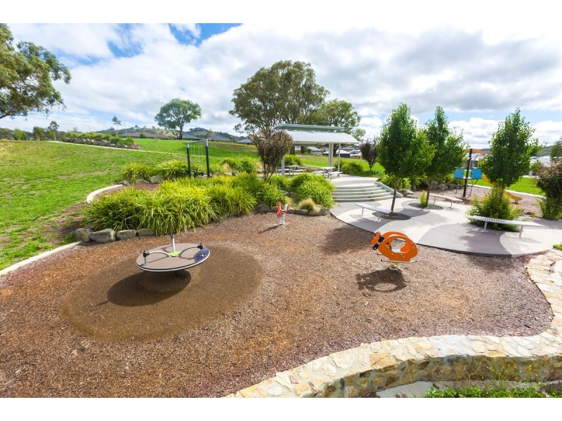 47 Pearl Gibbs Circuit, Bonner ACT 2914