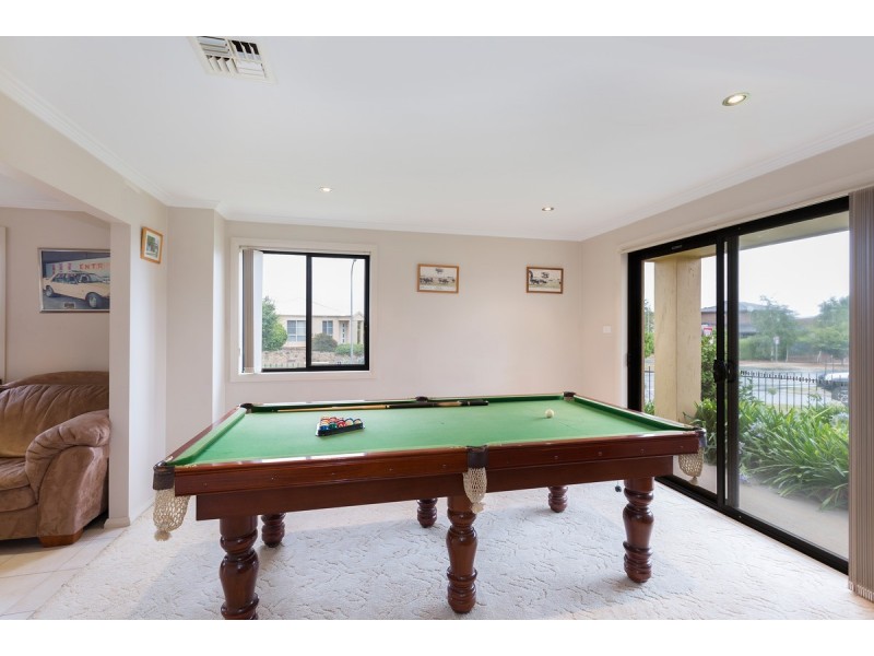 52 Mary Gillespie Avenue, Gungahlin ACT 2912