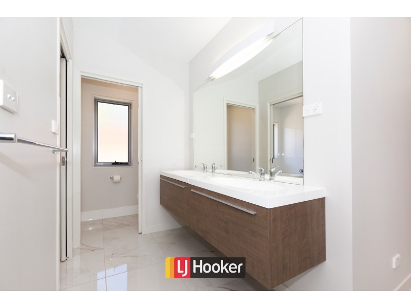 24 Fingal Street, Crace ACT 2911