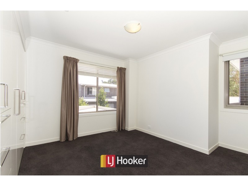 2/50 Victoria Owen Circuit, Casey ACT 2913