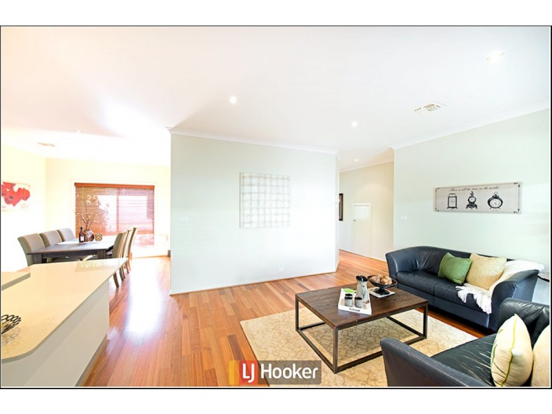 14 Megalong Crescent, Harrison ACT 2914