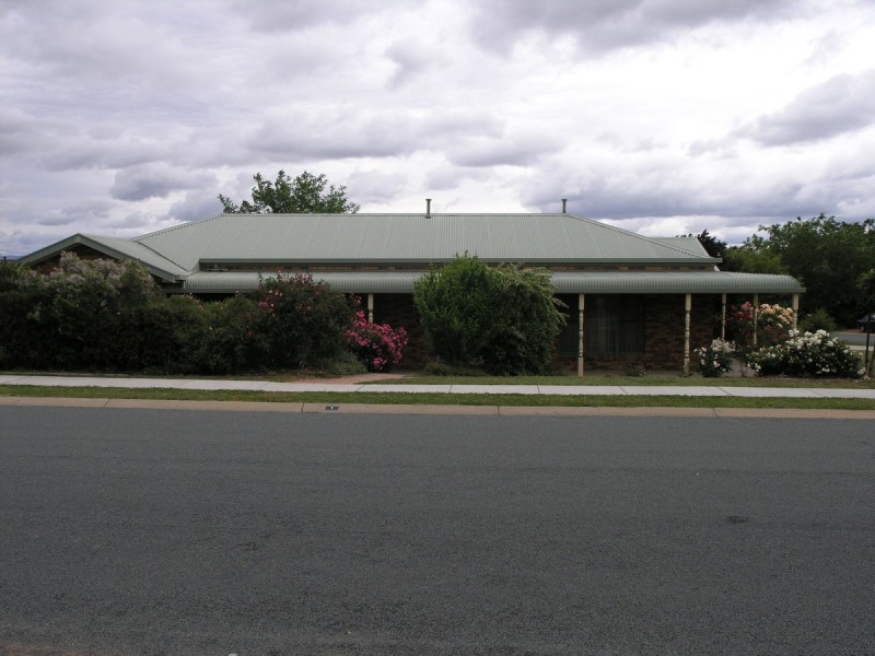 1 Elm Way, Jerrabomberra NSW 2619