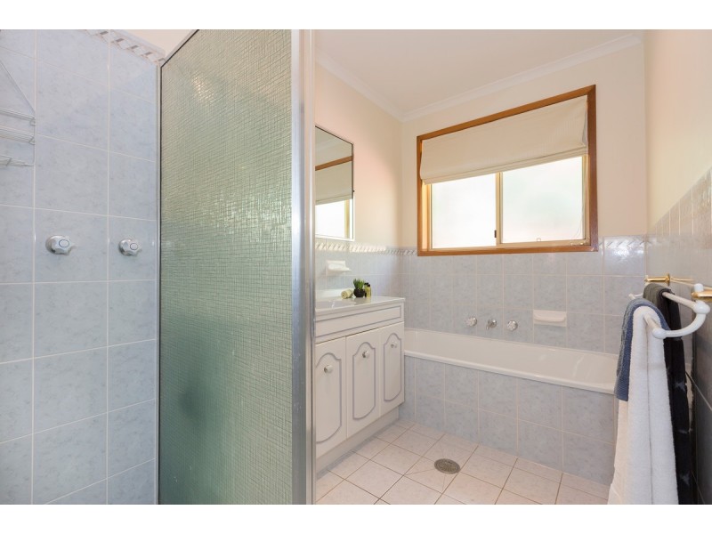 2 Laptz Close, Palmerston ACT 2913