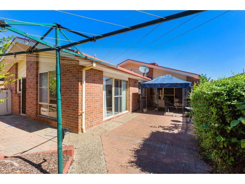 2 Laptz Close, Palmerston ACT 2913