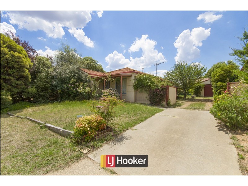 17 Elyard Place, Dunlop ACT 2615