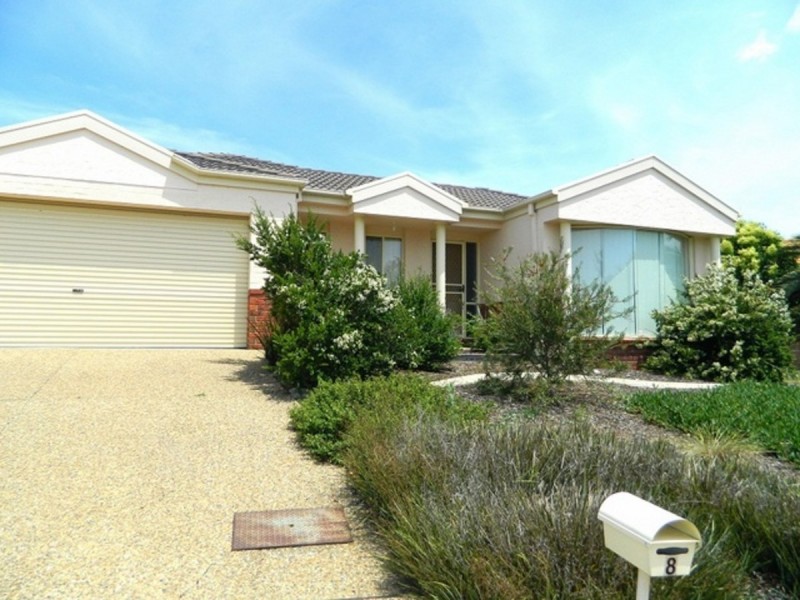 8 Candlebark Close, Nicholls ACT 2913
