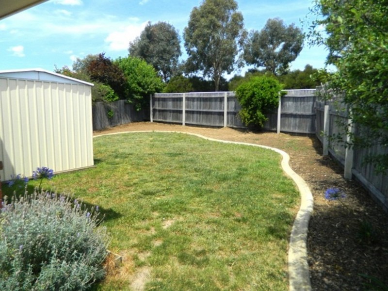 8 Candlebark Close, Nicholls ACT 2913