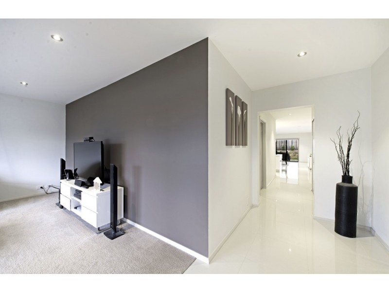 22 Lanaba Street, Crace ACT 2911