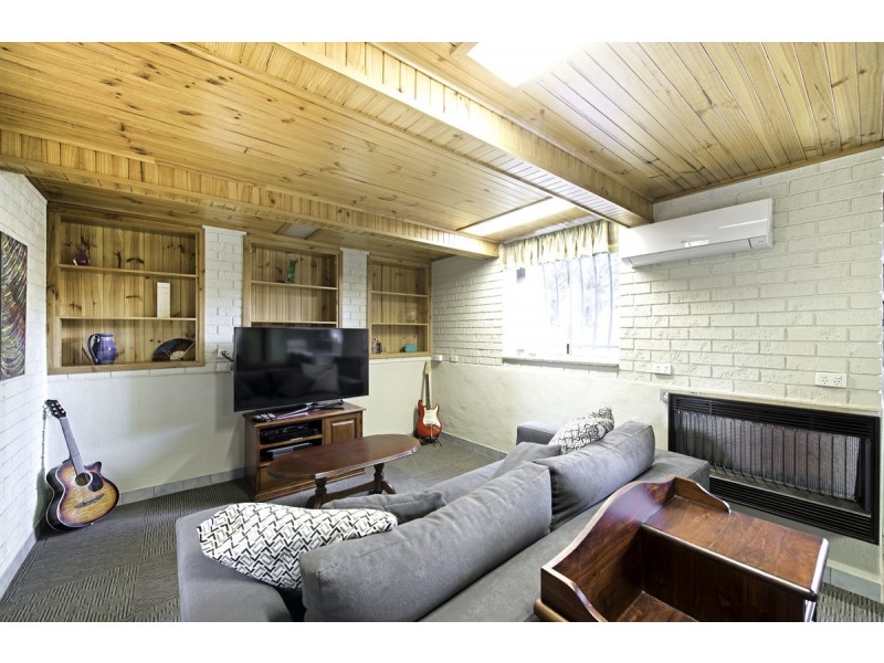 9 Colbeck Street, Mawson ACT 2607