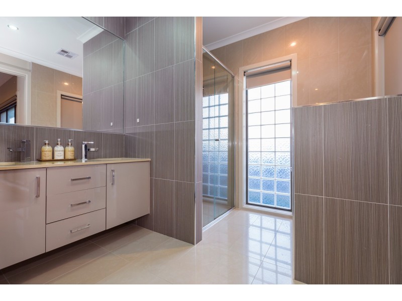 70 Zakharov Avenue, Forde ACT 2914