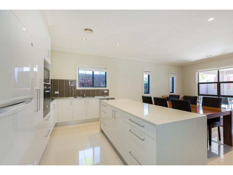 13 Doris Turner Street, Forde ACT 2914