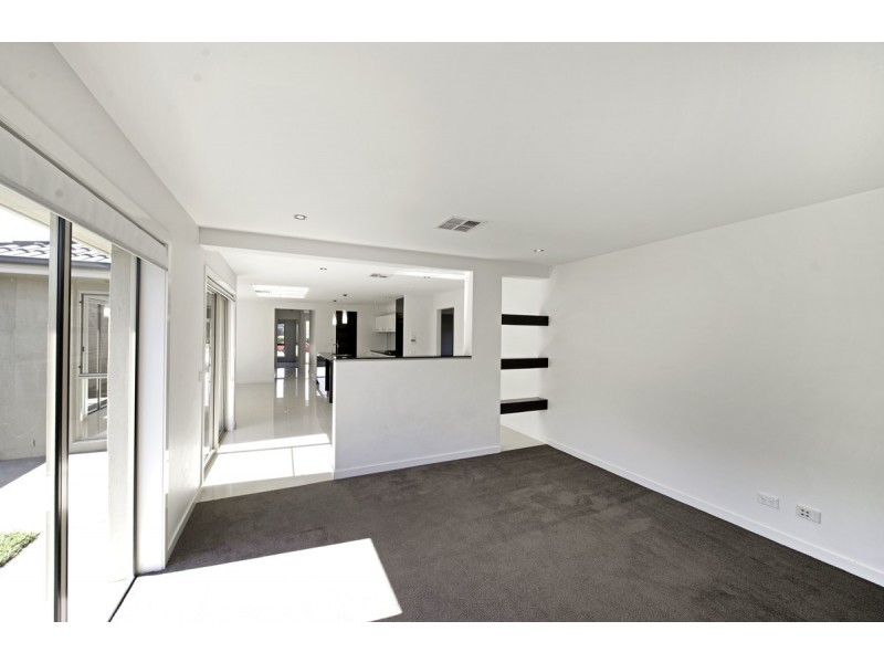 14 Dundalli Street, Bonner ACT 2914