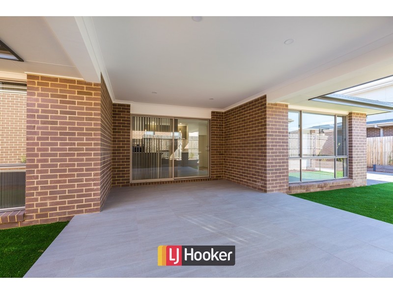 16 Turbayne Crescent, Forde ACT 2914
