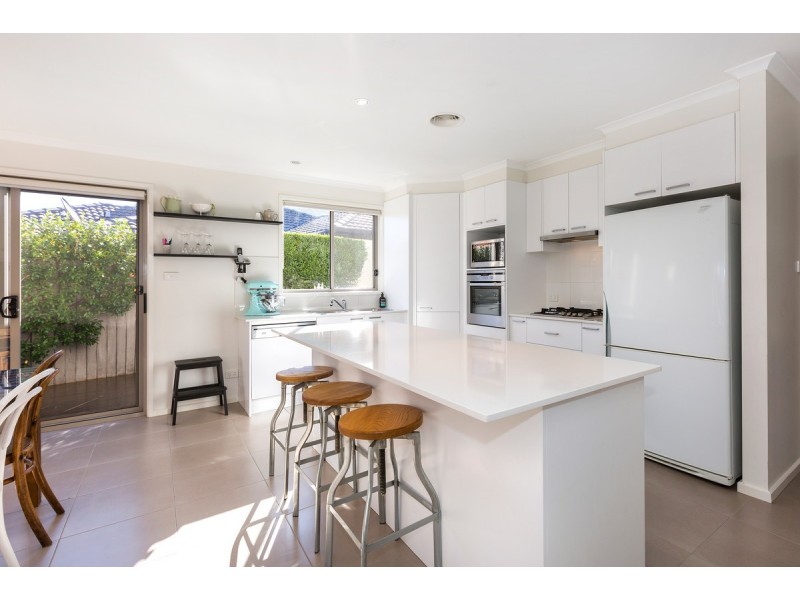 16 Bettie McNee Street, Watson ACT 2602