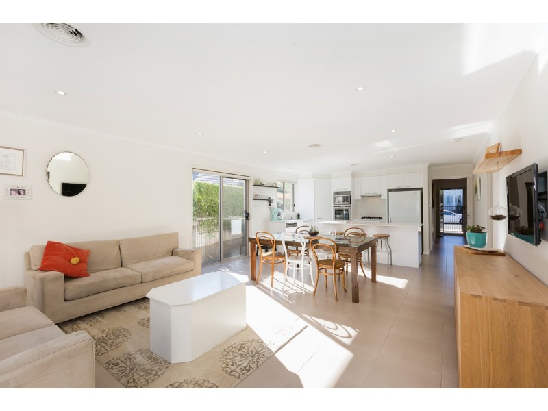 16 Bettie McNee Street, Watson ACT 2602