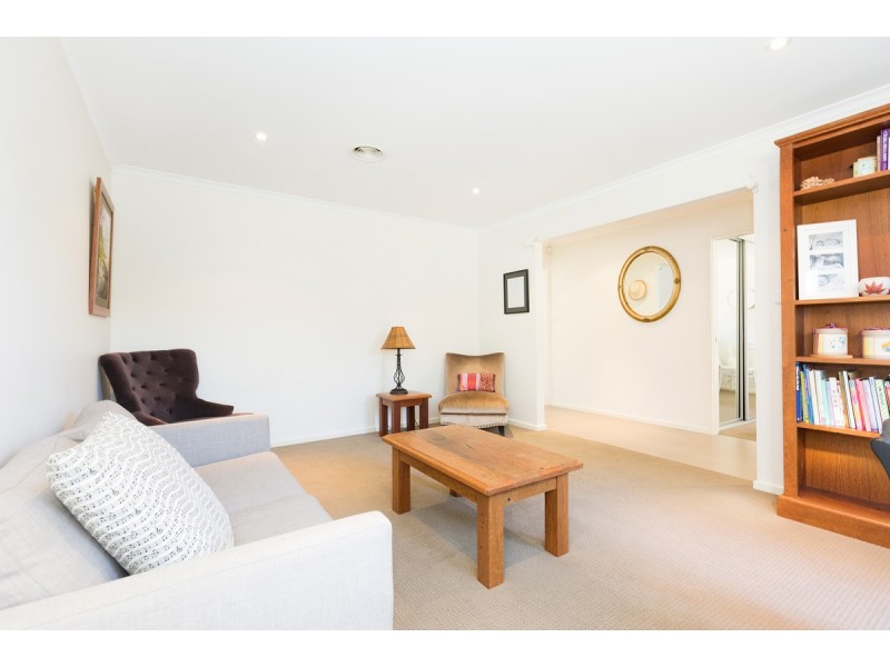 16 Bettie McNee Street, Watson ACT 2602