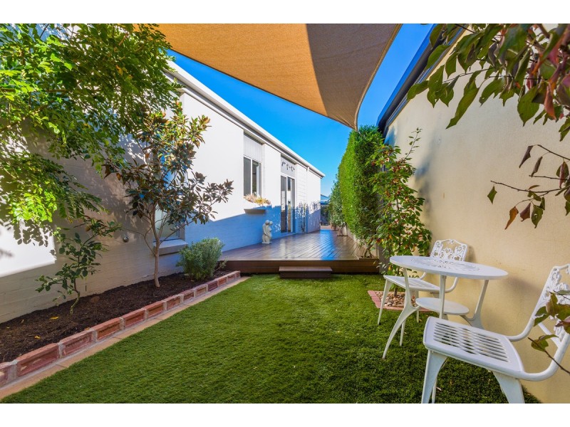 16 Bettie McNee Street, Watson ACT 2602