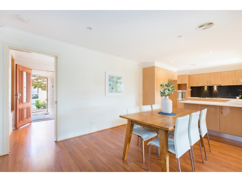 38 Strayleaf Crescent, Gungahlin ACT 2912