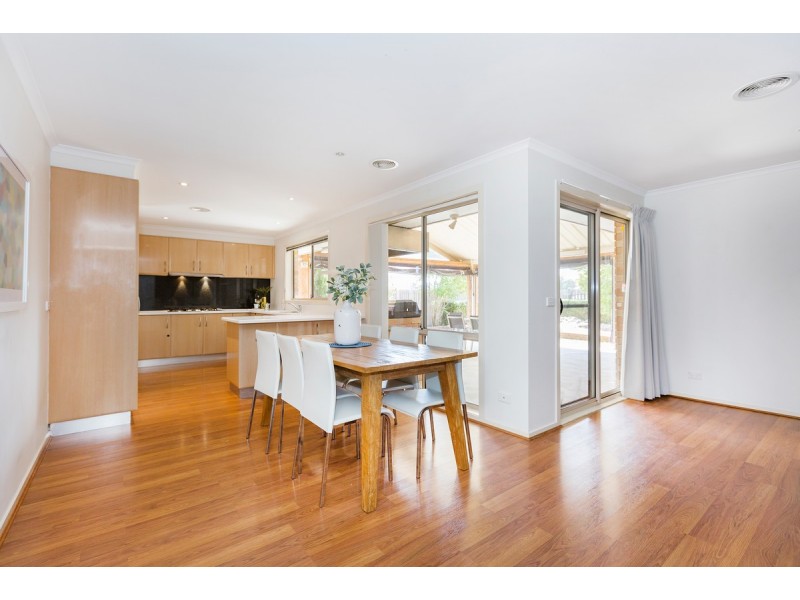 38 Strayleaf Crescent, Gungahlin ACT 2912