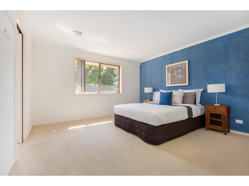 38 Strayleaf Crescent, Gungahlin ACT 2912