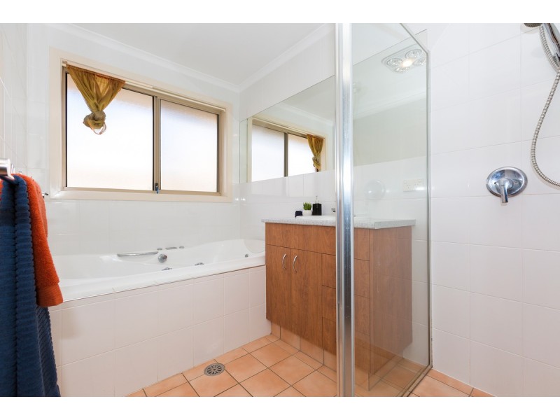 38 Strayleaf Crescent, Gungahlin ACT 2912