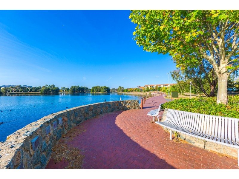 38 Strayleaf Crescent, Gungahlin ACT 2912