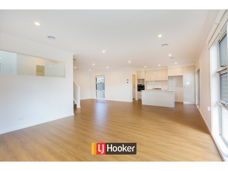 1/5 Clark Close, Spence ACT 2615