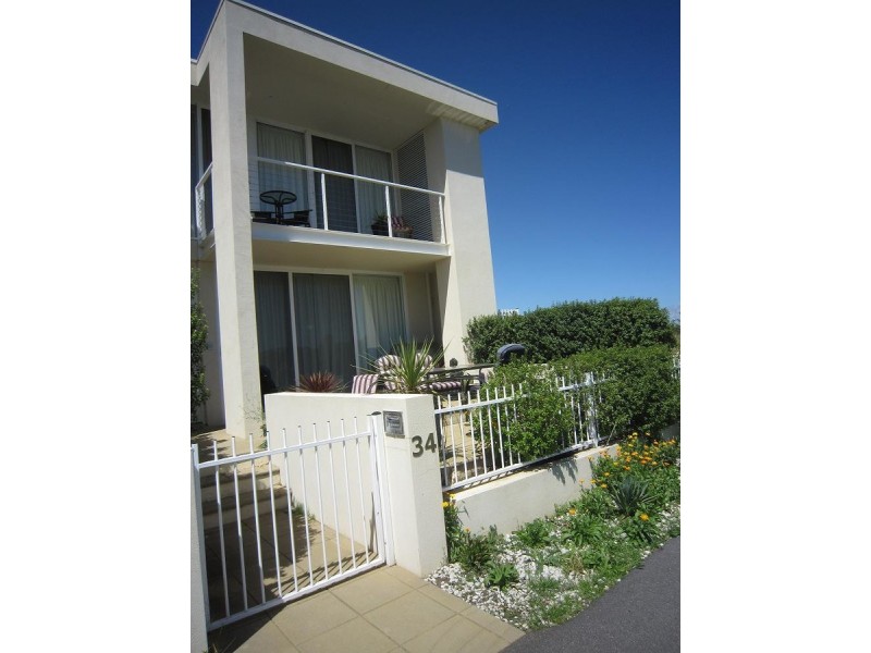 34 Phylis Ashton Circuit, Gungahlin ACT 2912