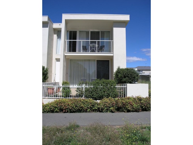 34 Phylis Ashton Circuit, Gungahlin ACT 2912