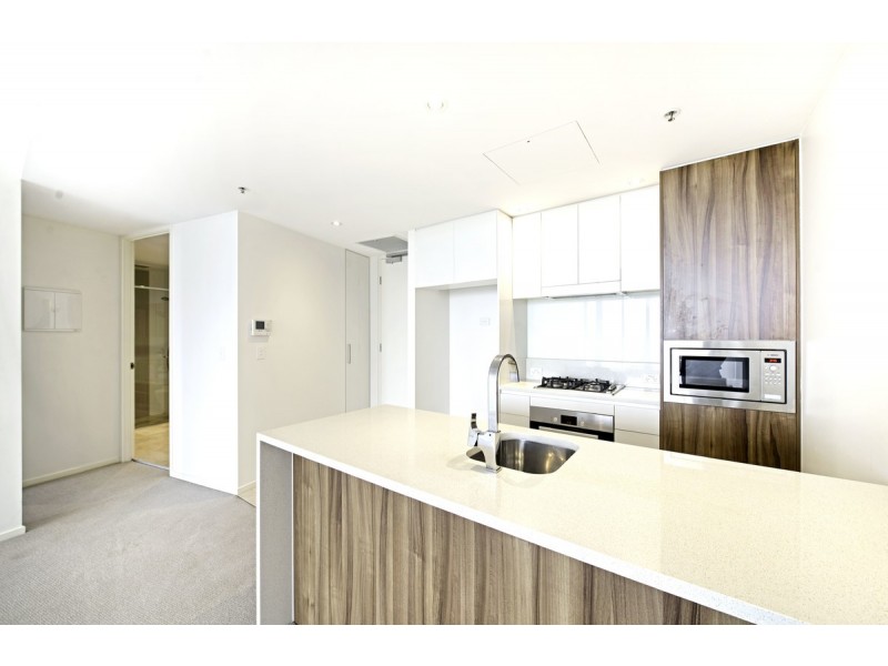 1517/240 Bunda Street, City ACT 2601