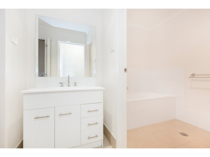 46 Eccles Circuit, Macgregor ACT 2615