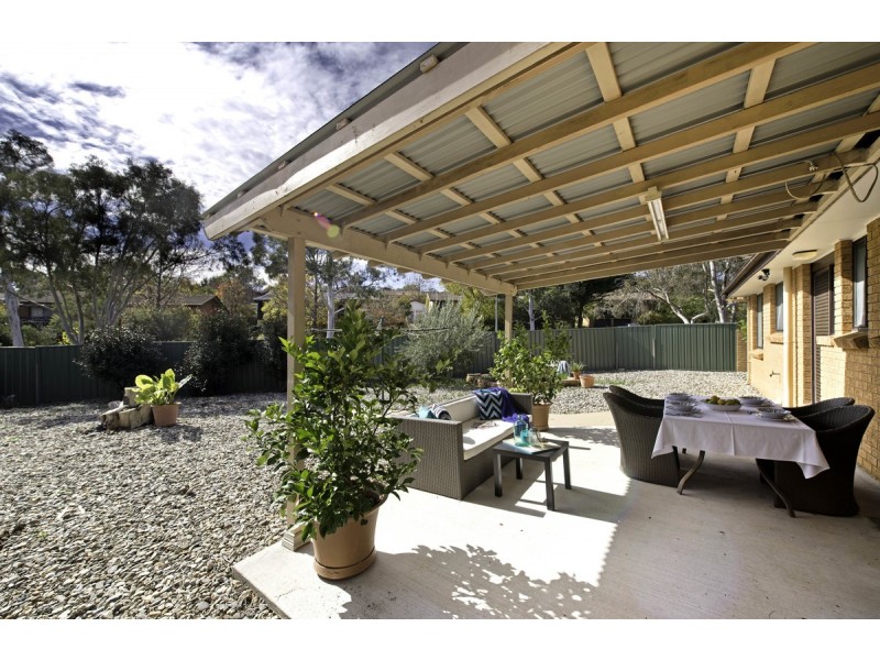 2 Macfarlan Place, Latham ACT 2615