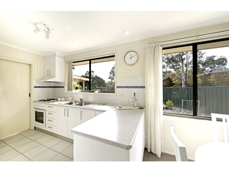 2 Macfarlan Place, Latham ACT 2615