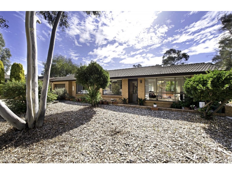 2 Macfarlan Place, Latham ACT 2615