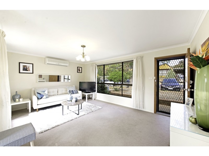 2 Macfarlan Place, Latham ACT 2615