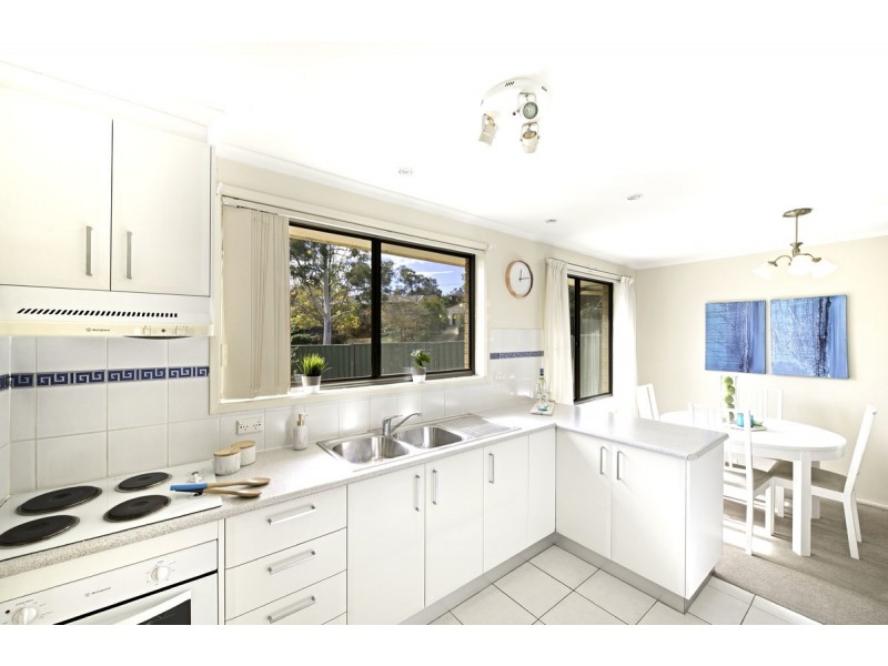 2 Macfarlan Place, Latham ACT 2615