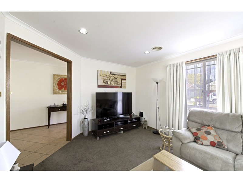 27 Karrugang Circuit, Ngunnawal ACT 2913