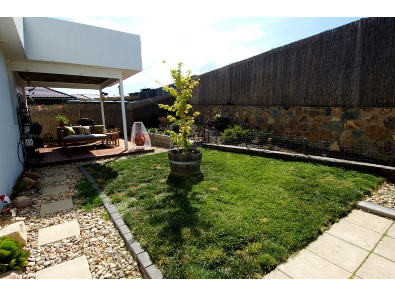 10 Carmody Street, Casey ACT 2913